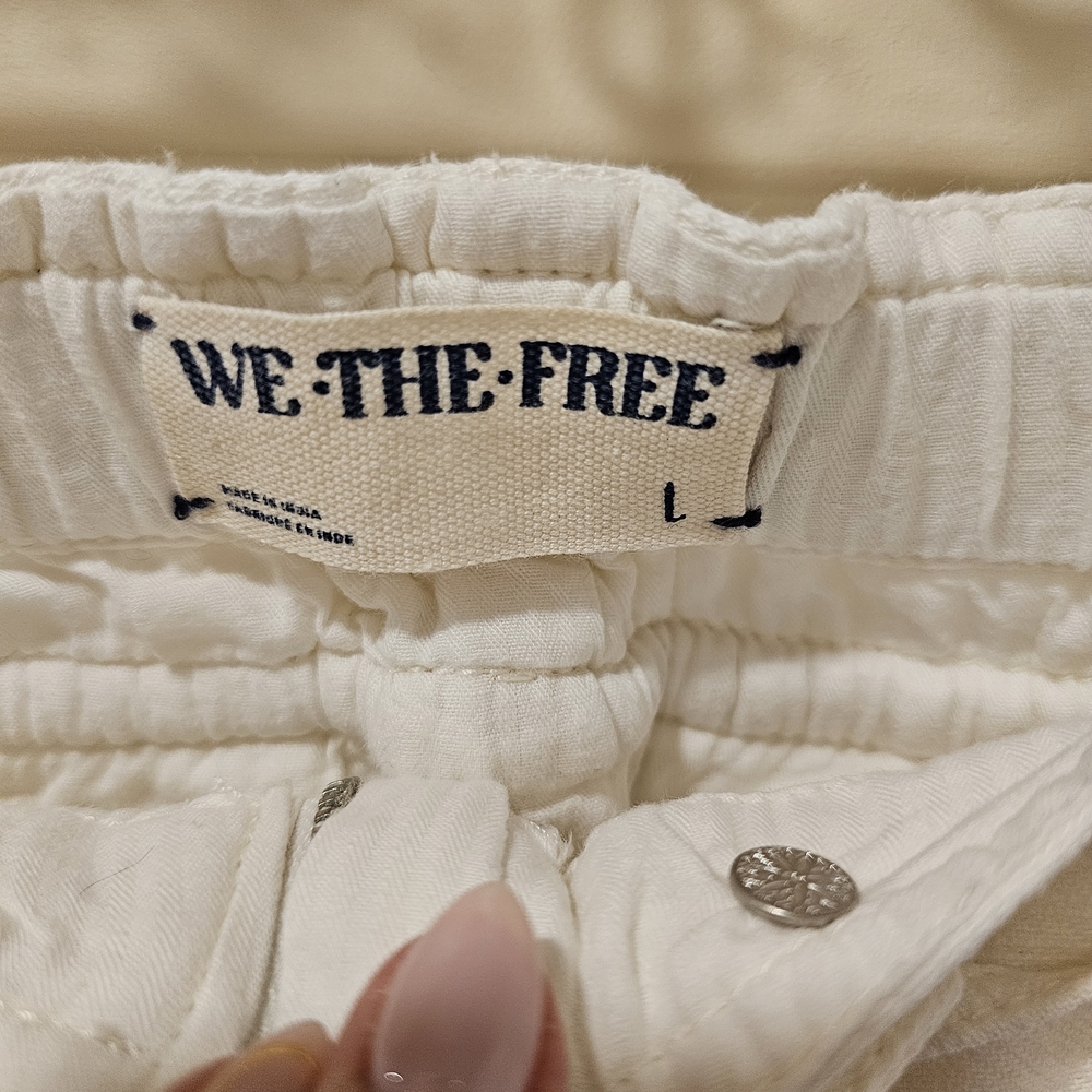 We The Free; Free People; Park Ave Pull-On Cargo Pants; Size Large; Ivory; EUC - Picture 8 of 11